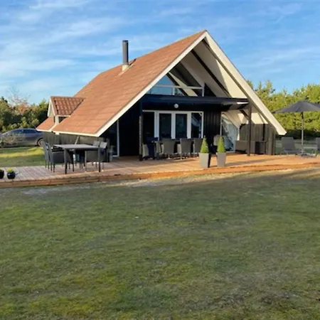 Rinja - 2-7km From The Sea By Interhome